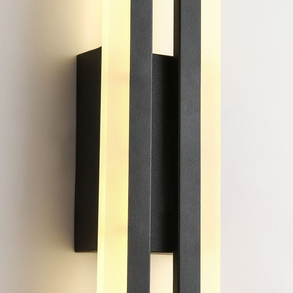 Dovell Vertical Wall Light