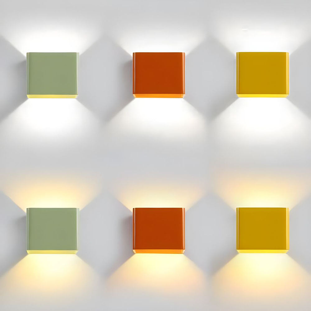 Cubion Wall Light