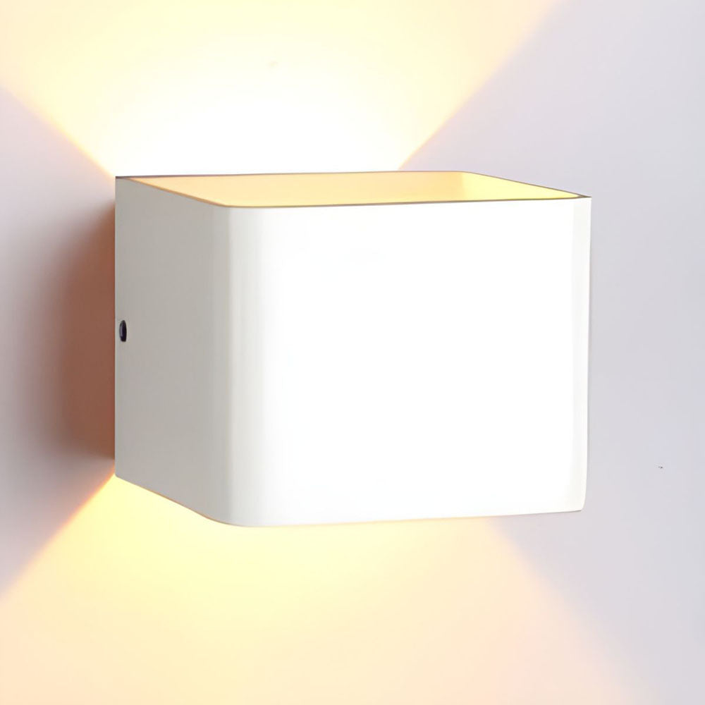 Cubion Wall Light