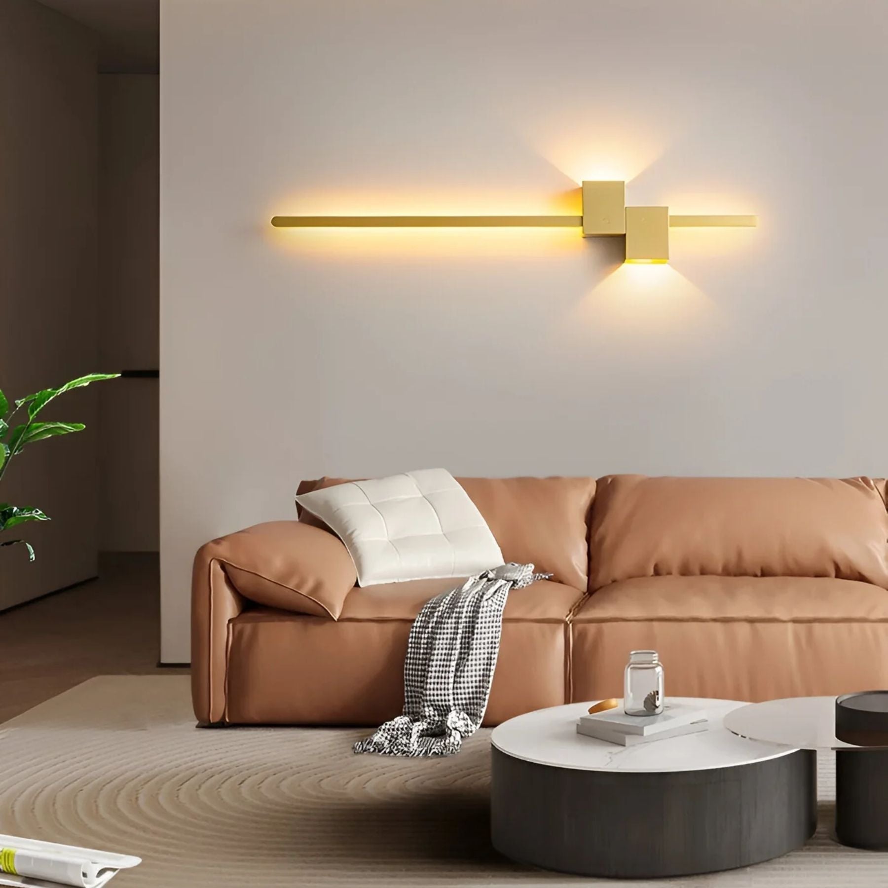 Belone Minimalist Wall Light