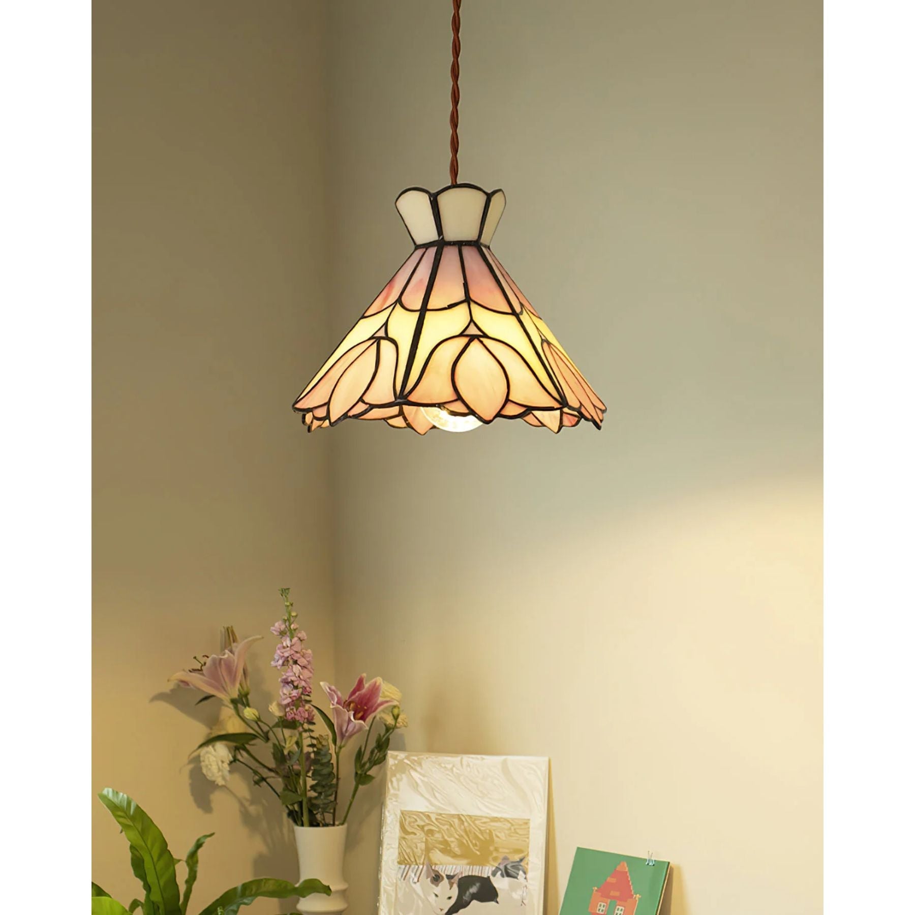 Sadeno Tiffany Pendant Light