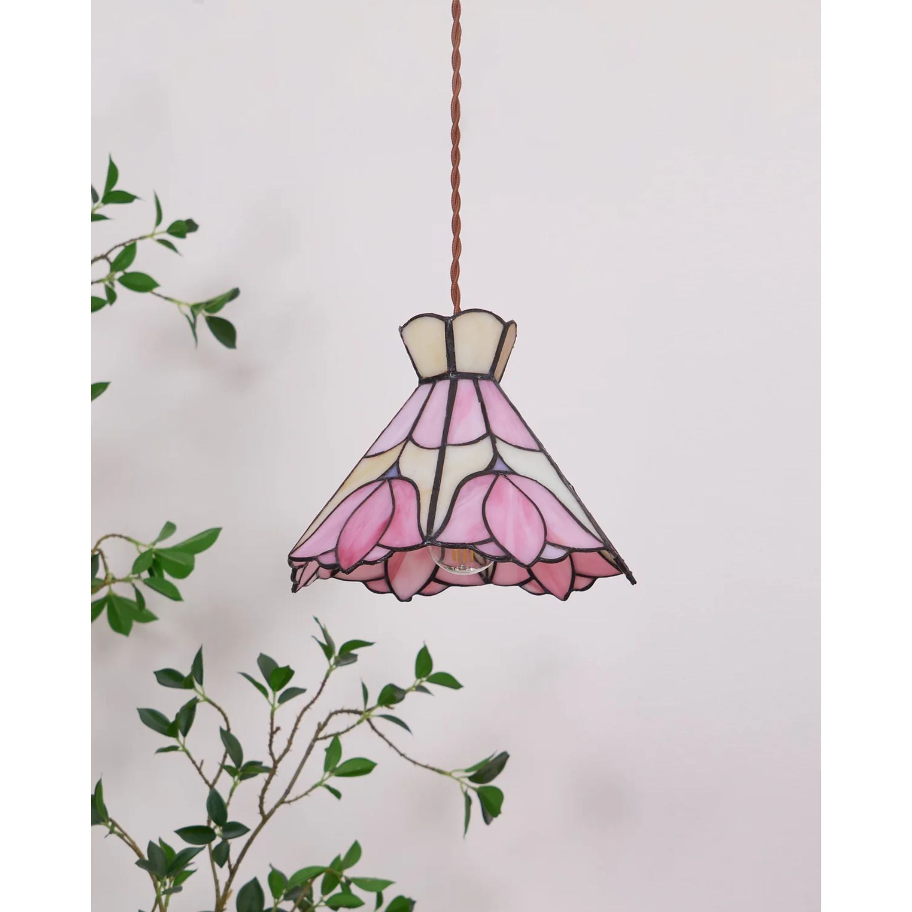 Sadeno Tiffany Pendant Light