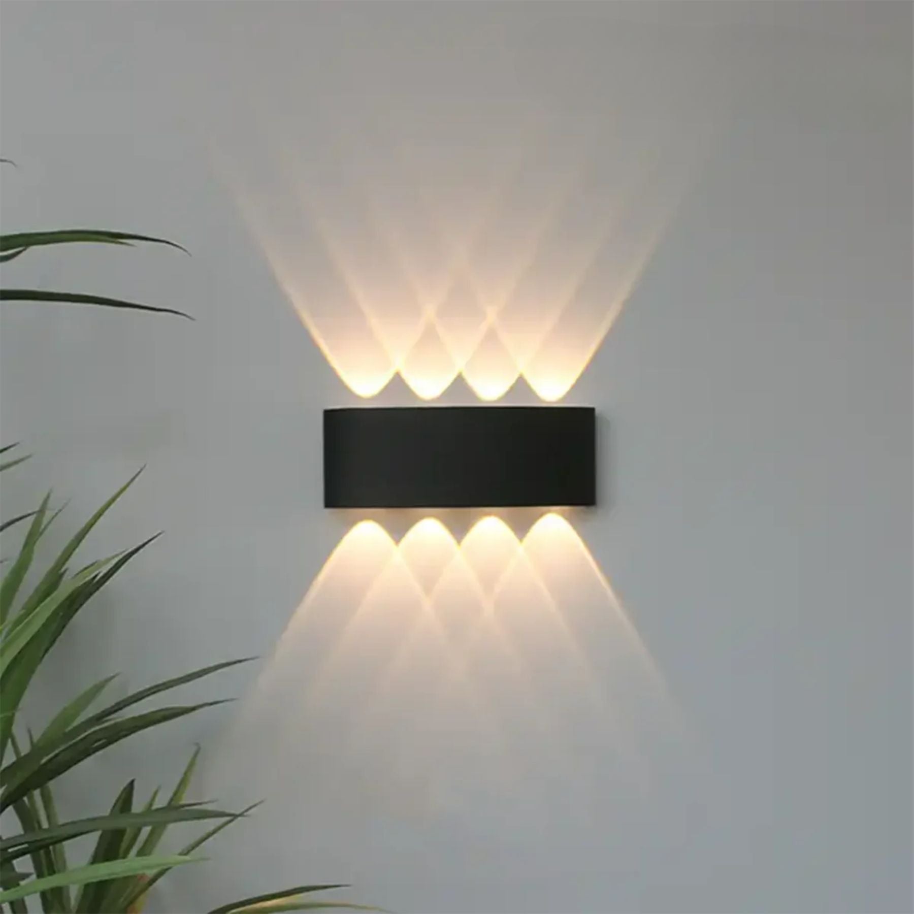 Domaro Wall Light