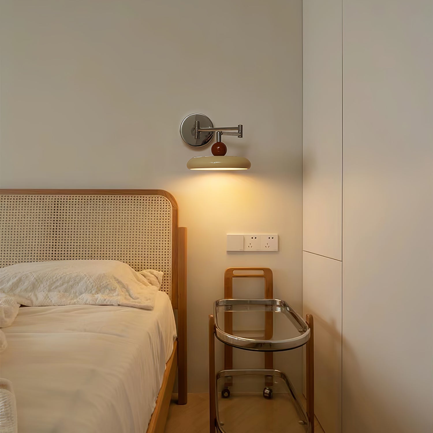 Lasven Wall Light