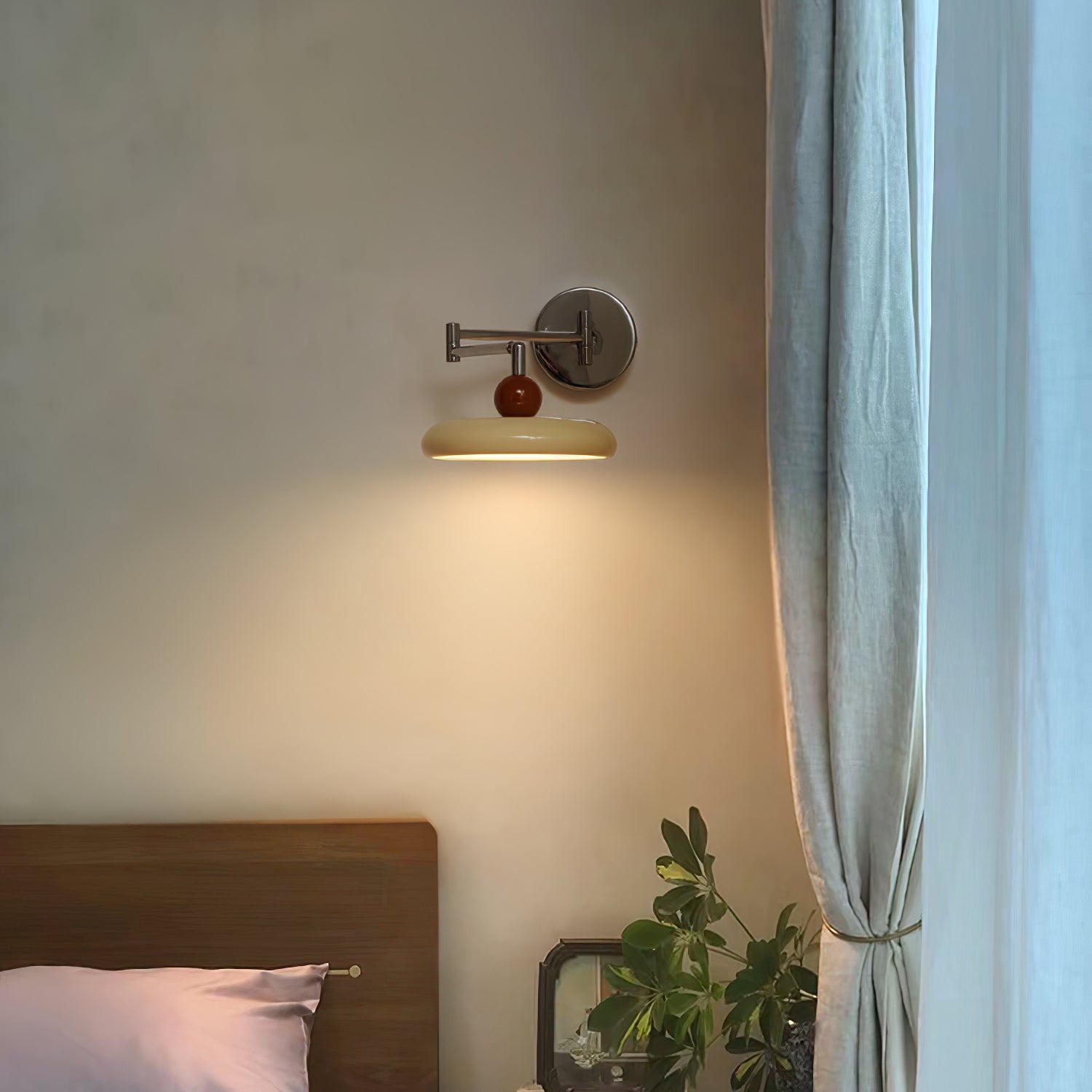 Lasven Wall Light