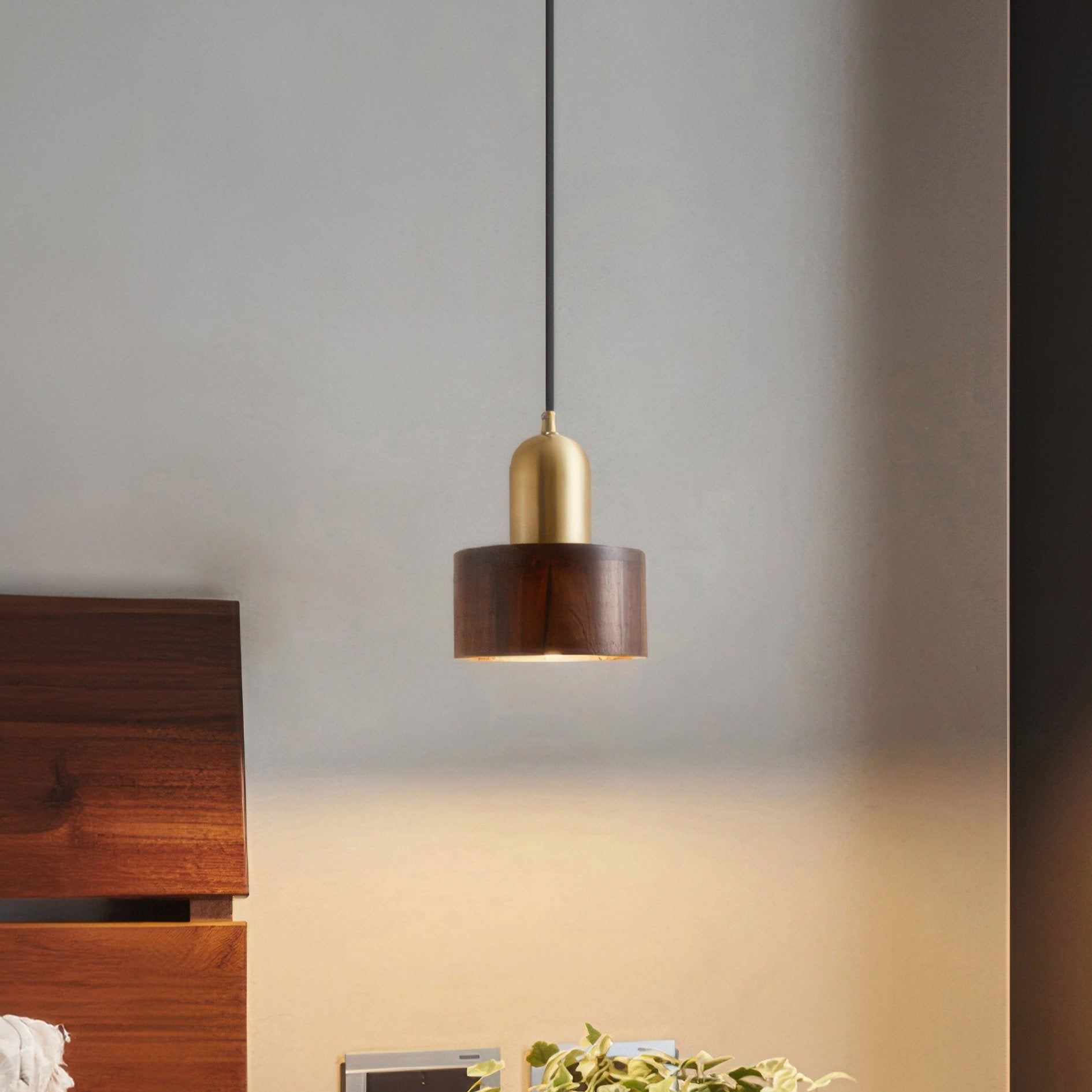 Japano Cone Pendant Light