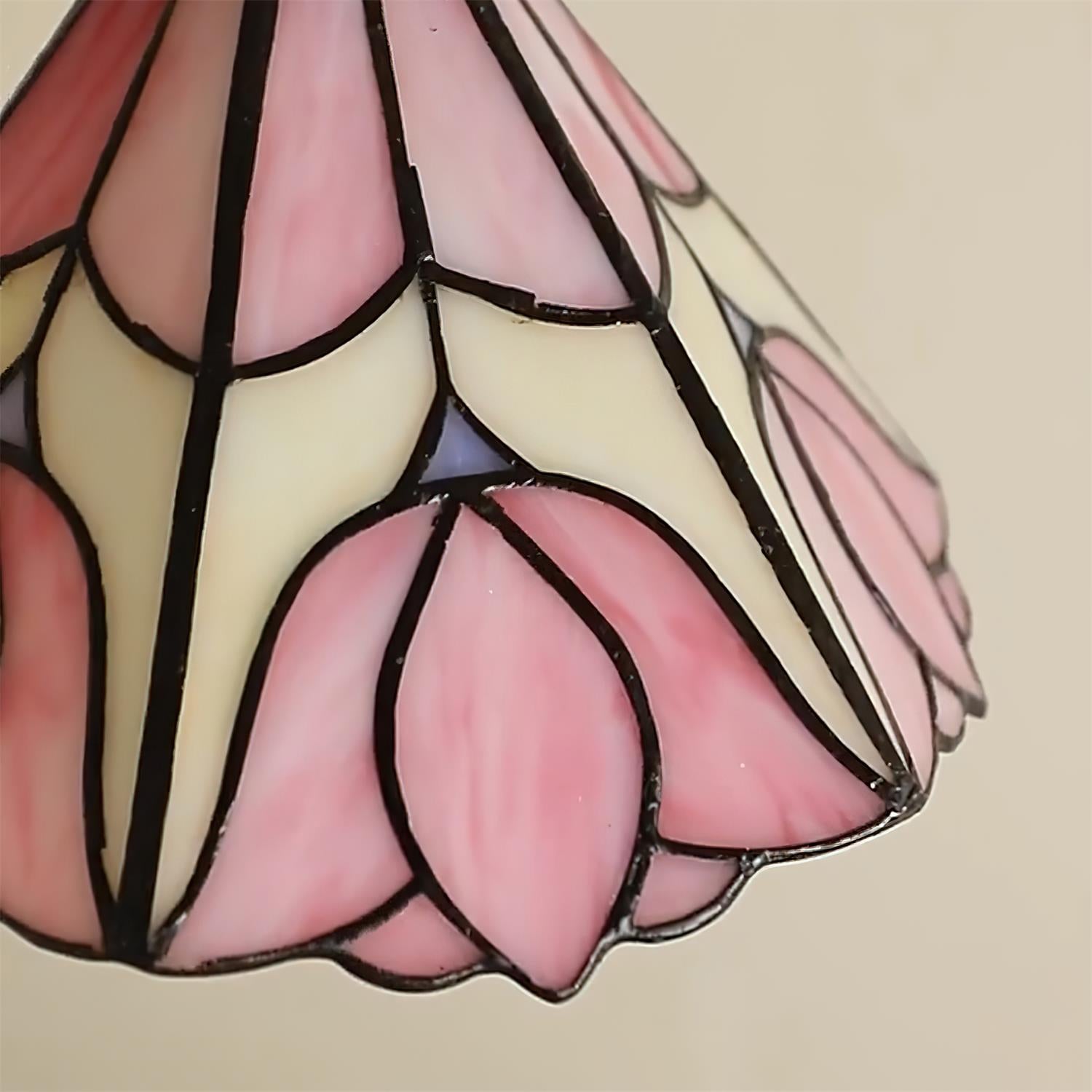 Sadeno Tiffany Pendant Light