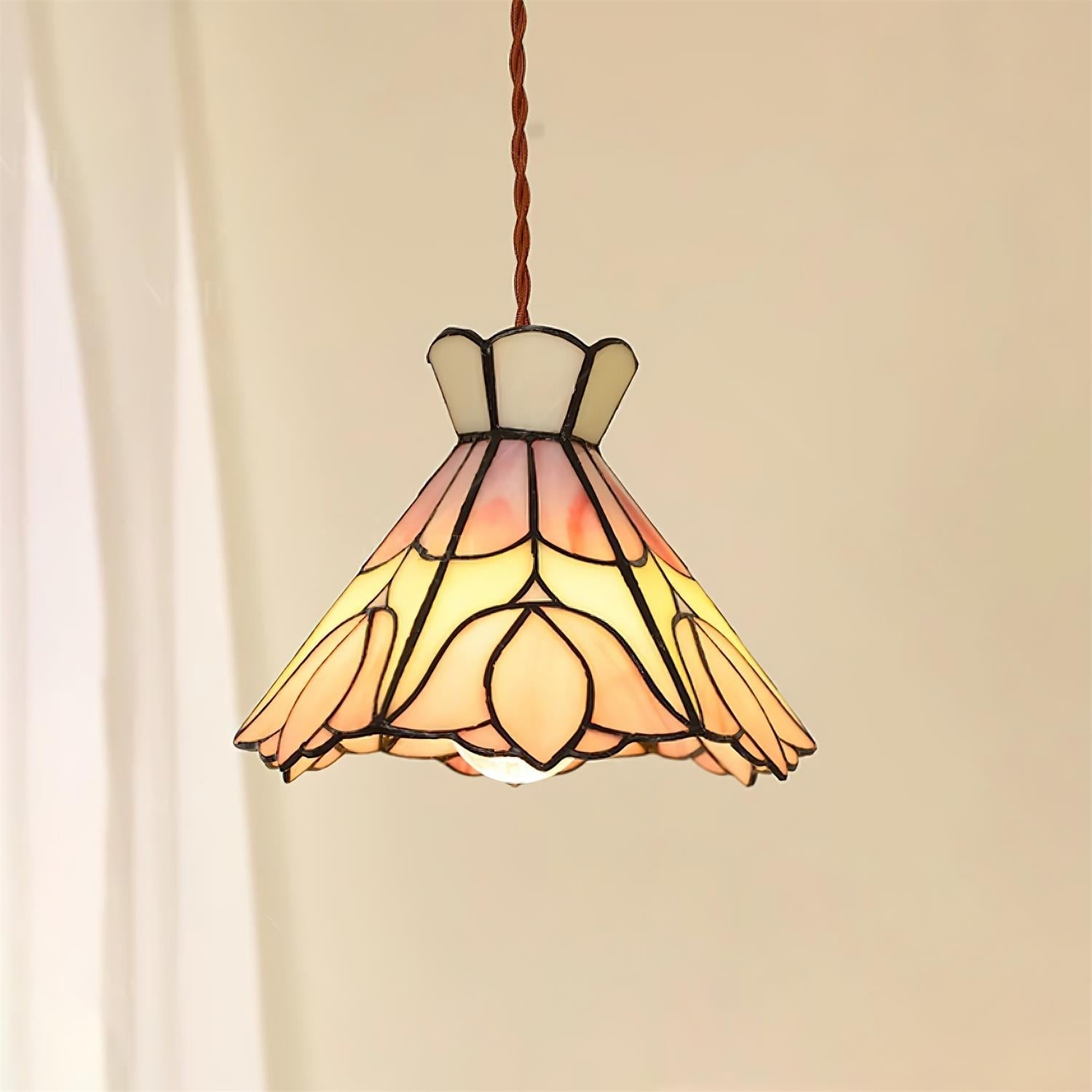 Sadeno Tiffany Pendant Light