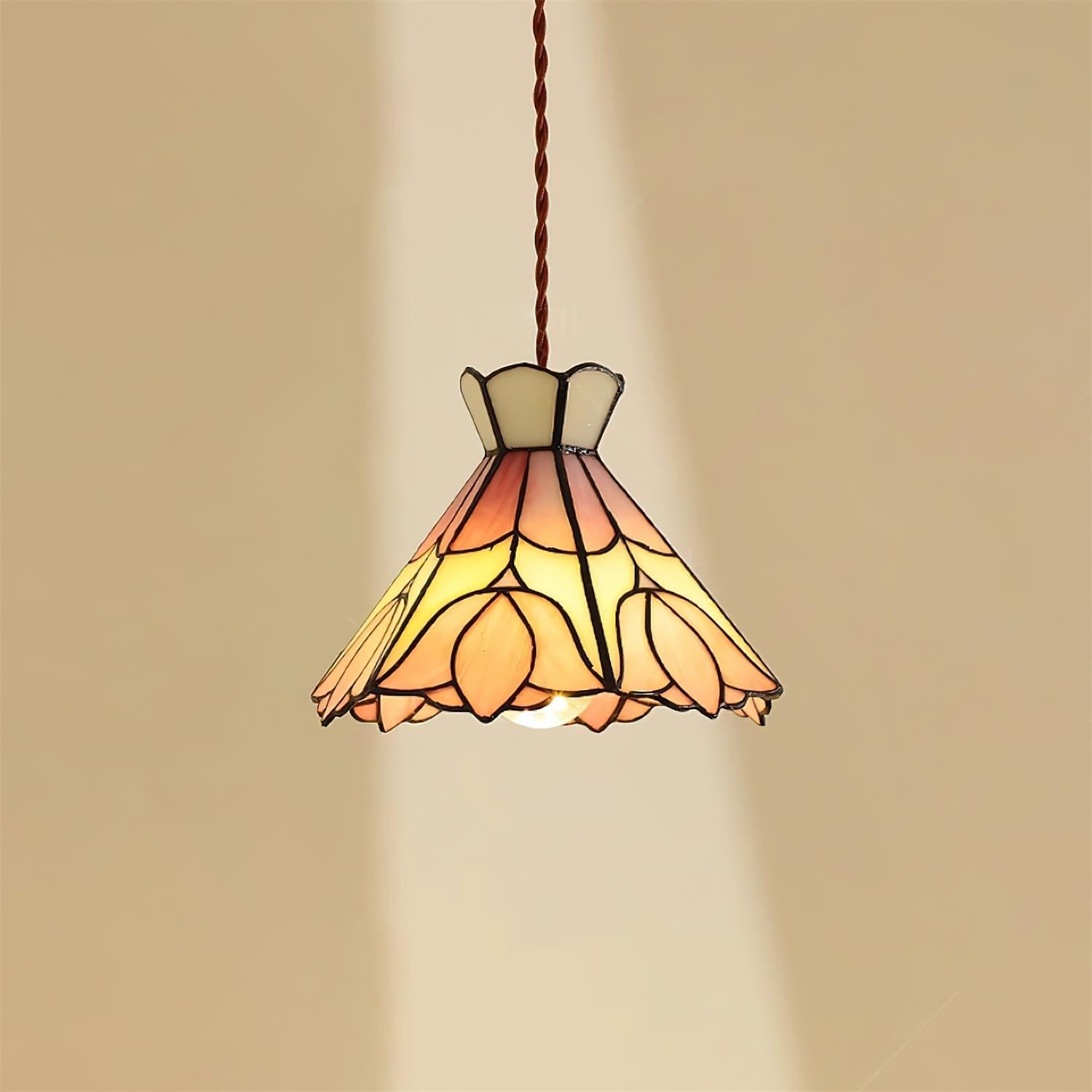 Sadeno Tiffany Pendant Light