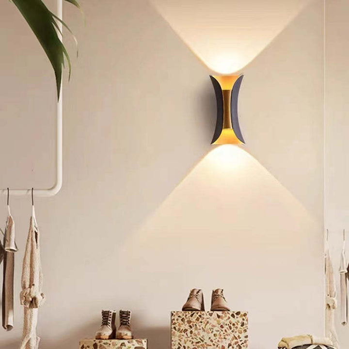 Osson Wall Light