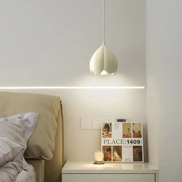 Blosven Flower Pendant Light