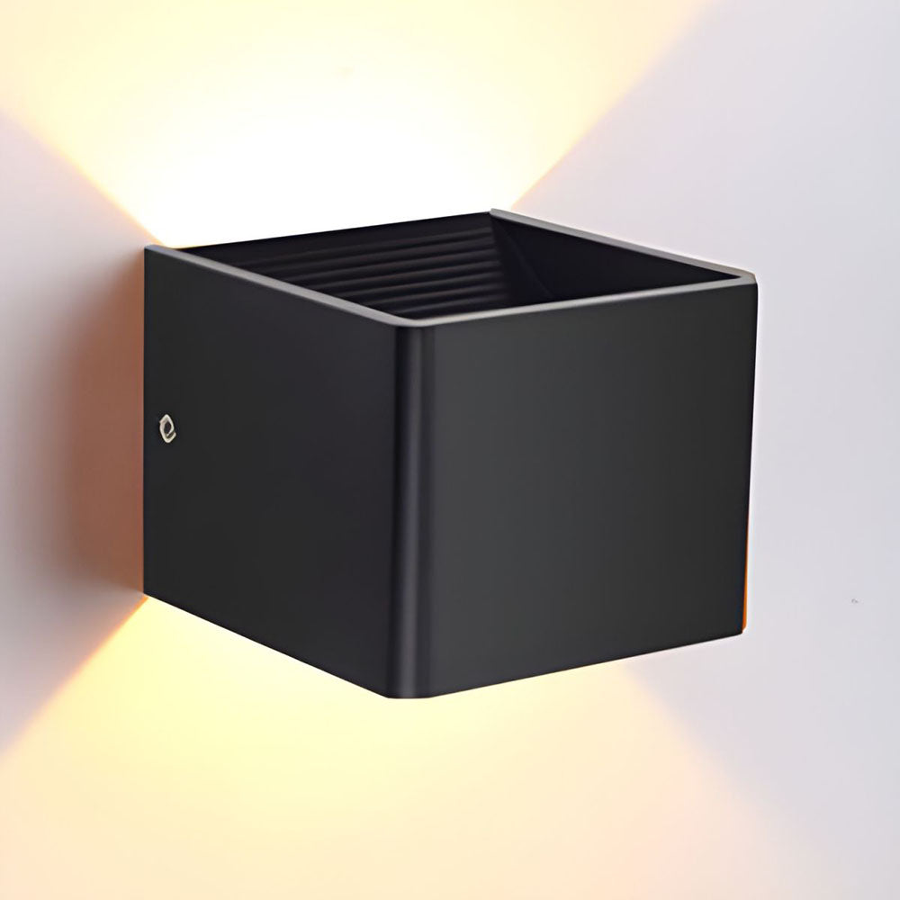 Cubion Wall Light