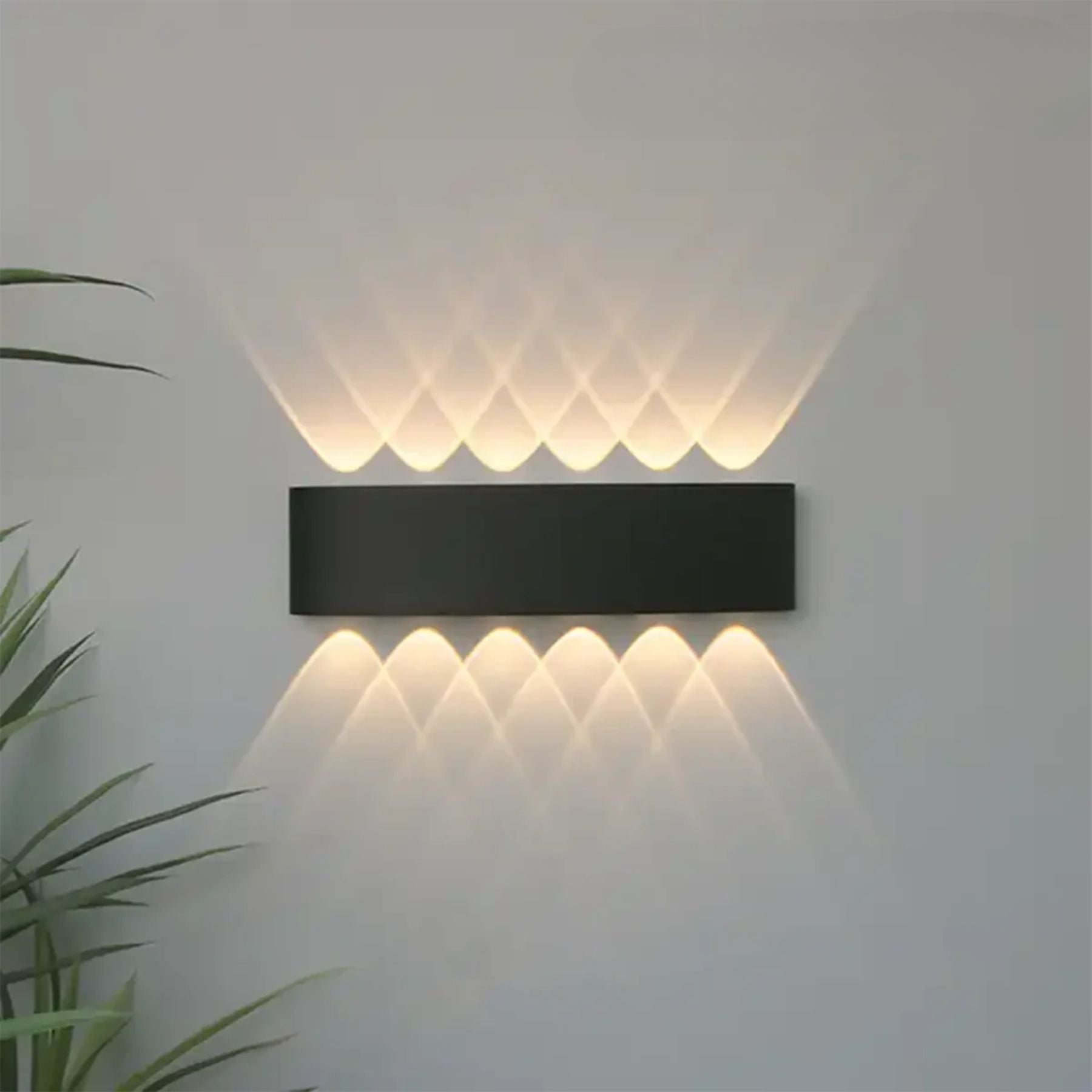 Domaro Wall Light