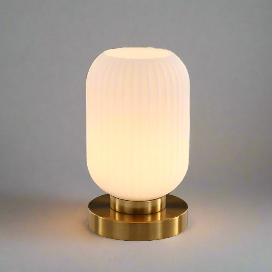 Nivson Glass Table Lamp