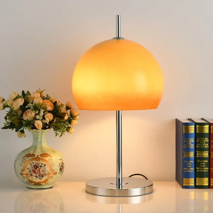 Pilvano Table Lamp