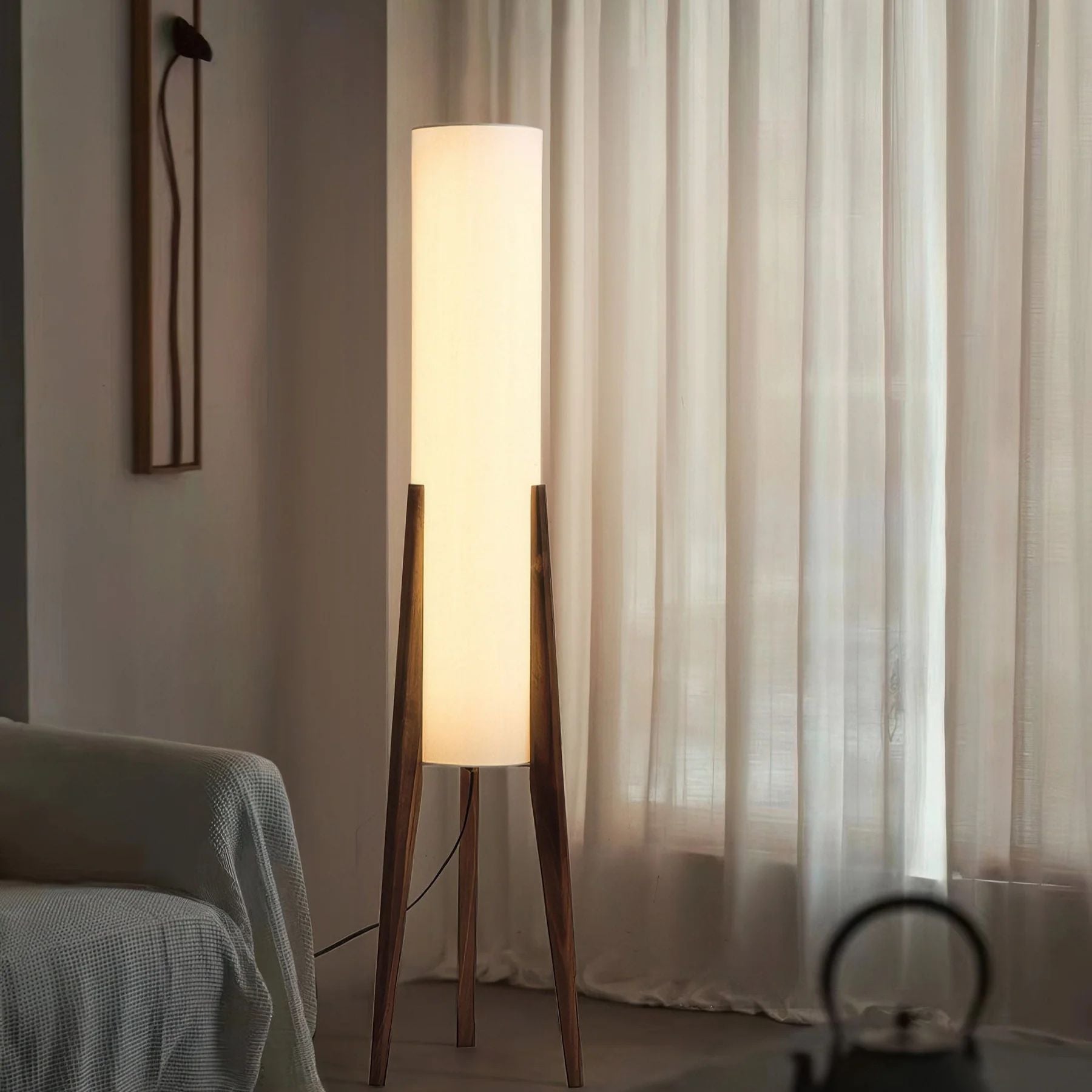 Malero Wooden Floor Lamp
