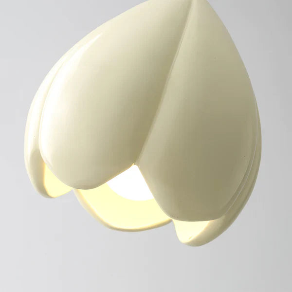 Blosven Flower Pendant Light