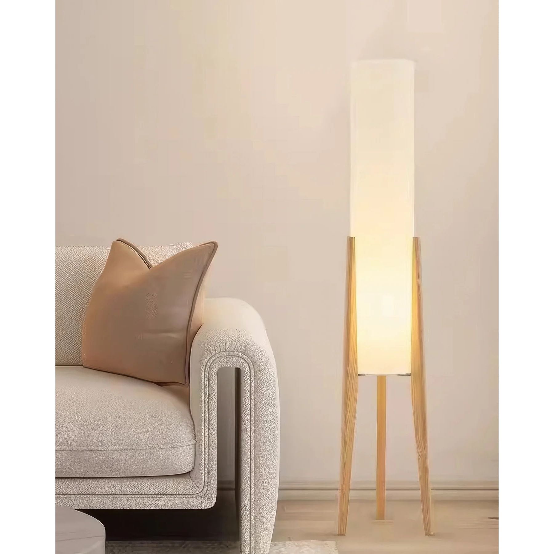 Malero Wooden Floor Lamp