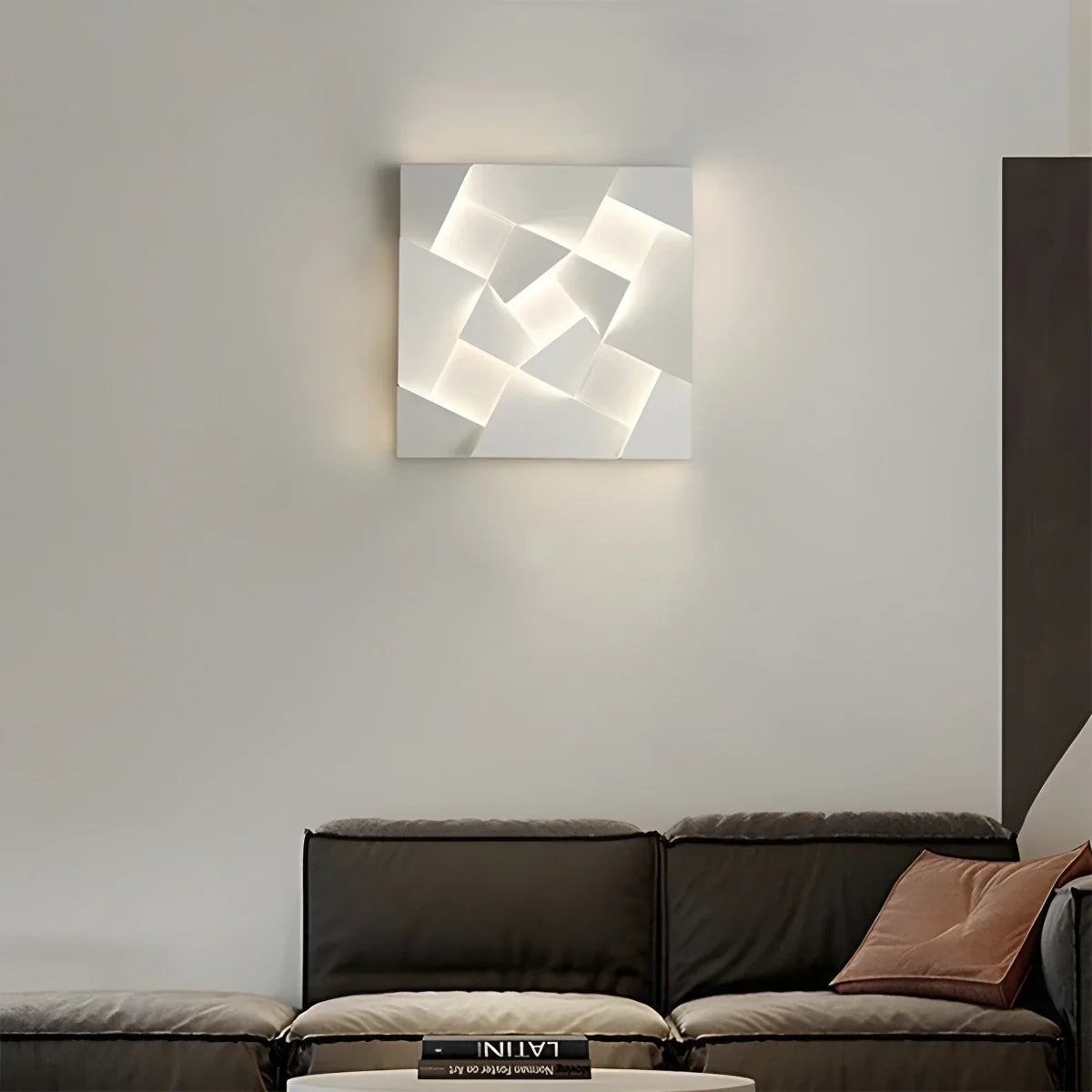 Coznira Wall Light