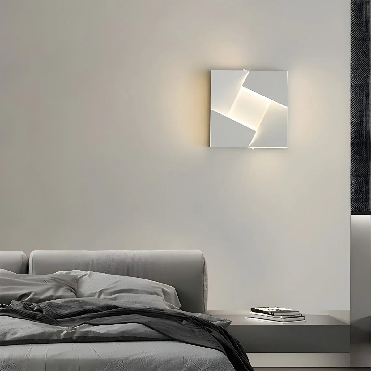 Coznira Wall Light