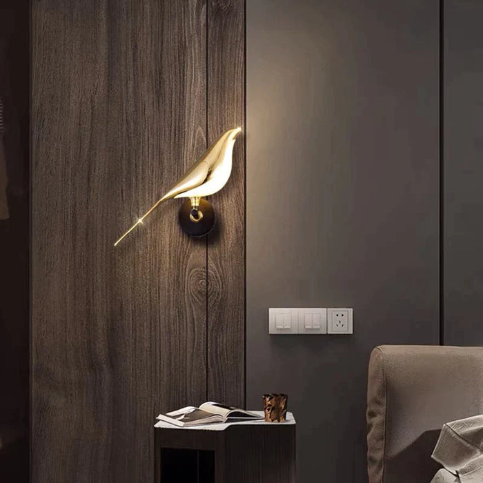 Birmano Bird Wall Light