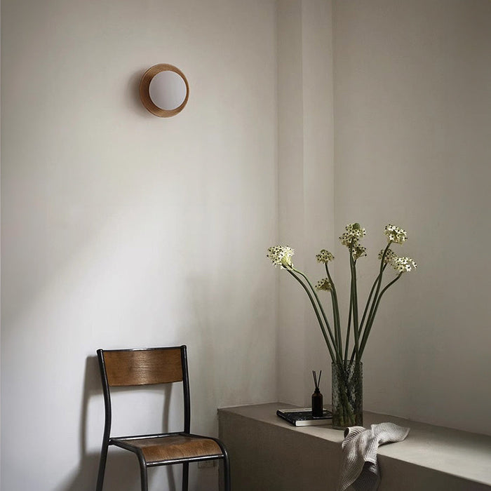Ozaro Wooden Wall Light
