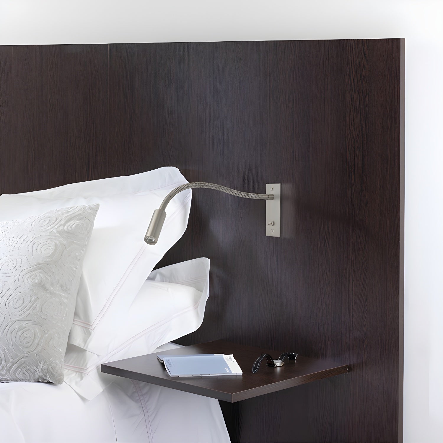 Elizor Adjustable Gooseneck Wall Light