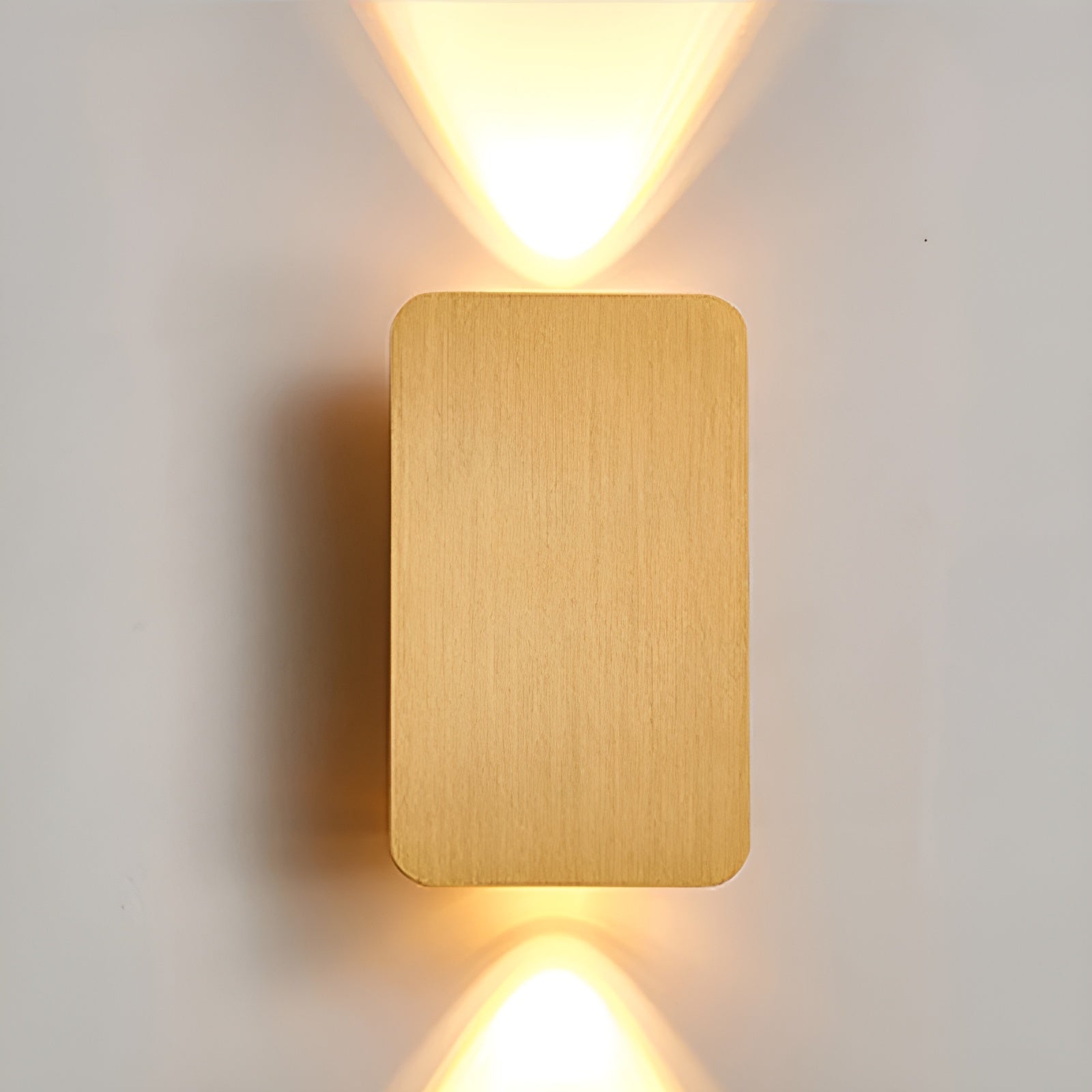 Resilon Wall Light