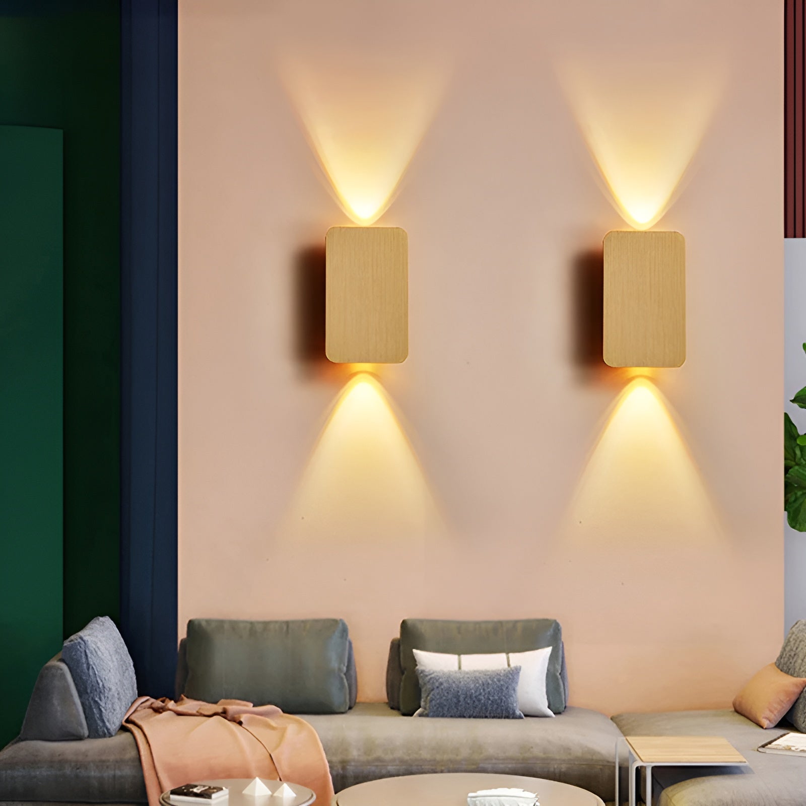 Resilon Wall Light