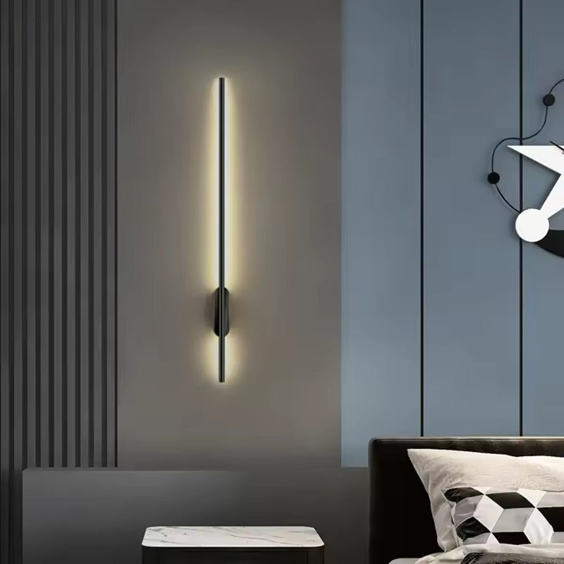 Zilvane Wall Light