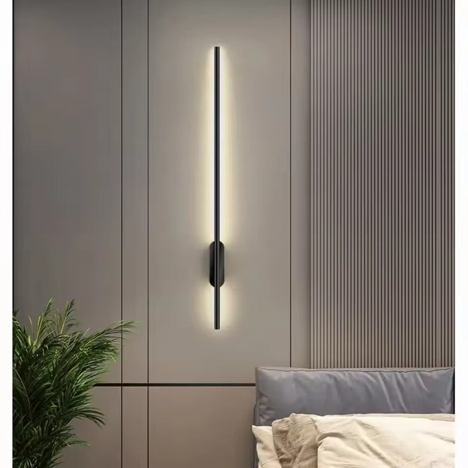 Zilvane Wall Light
