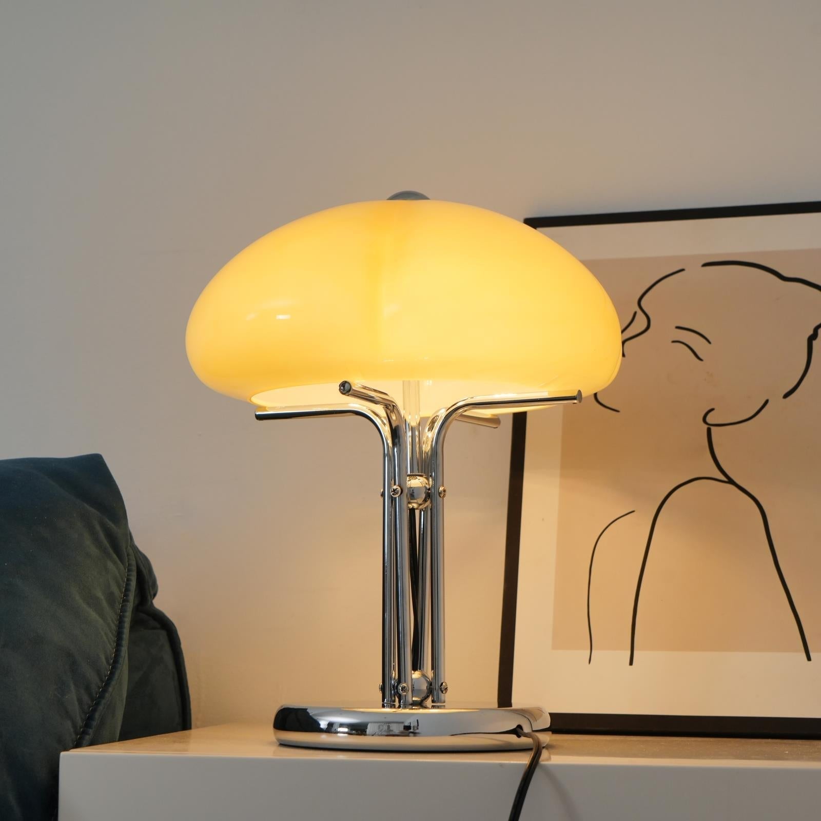 Pilvano Table Lamp