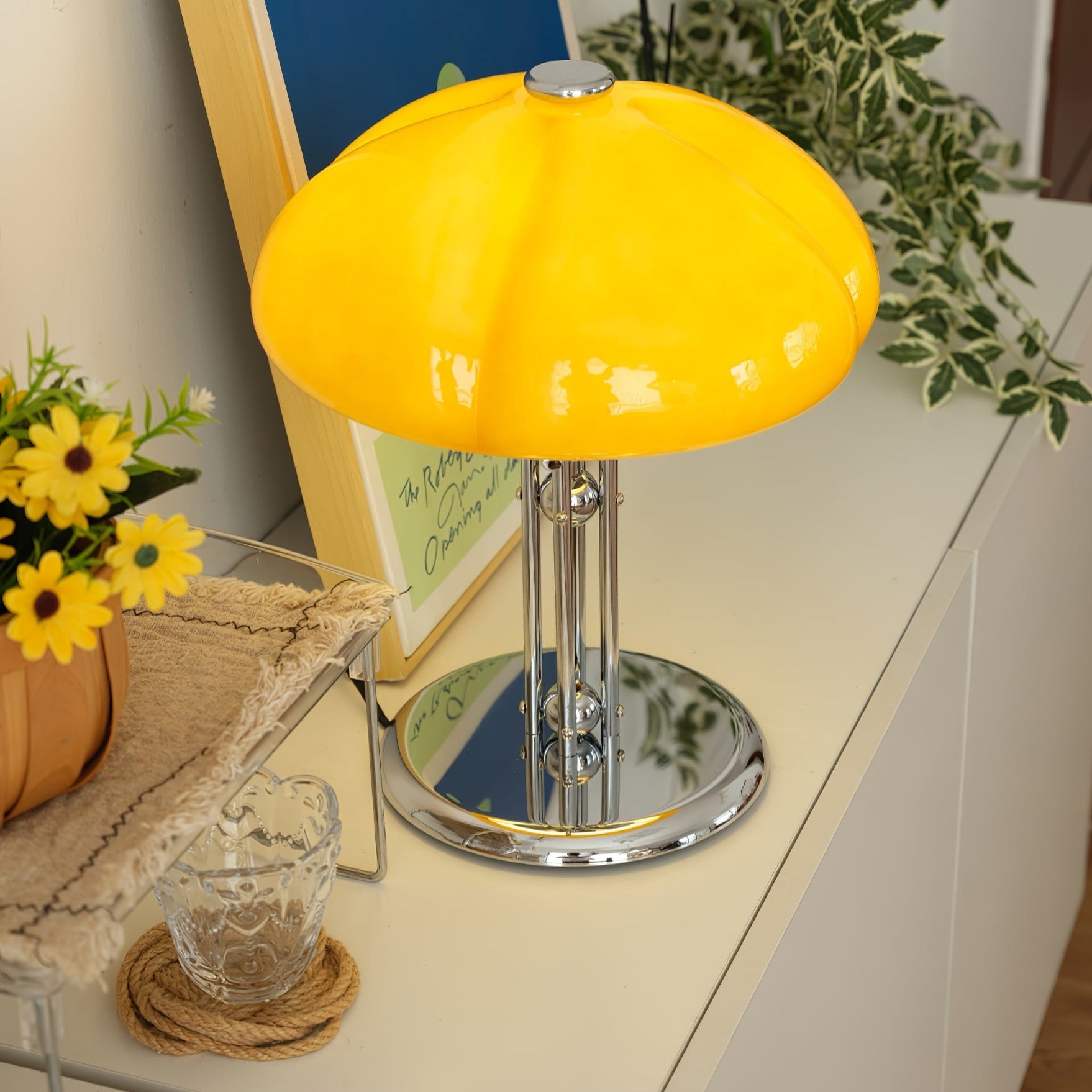 Pilvano Table Lamp