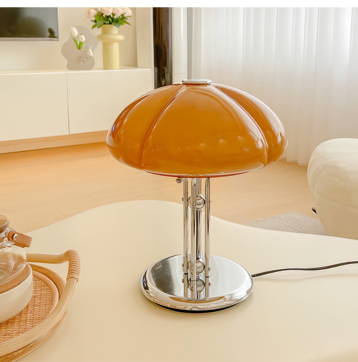 Pilvano Table Lamp