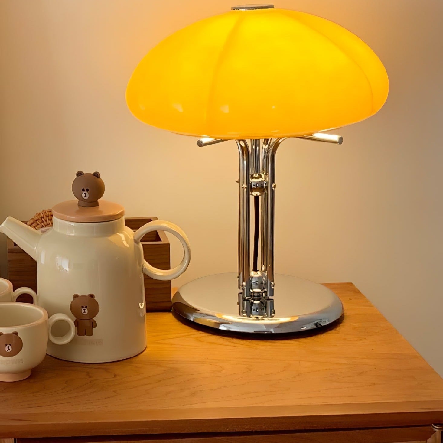 Pilvano Table Lamp