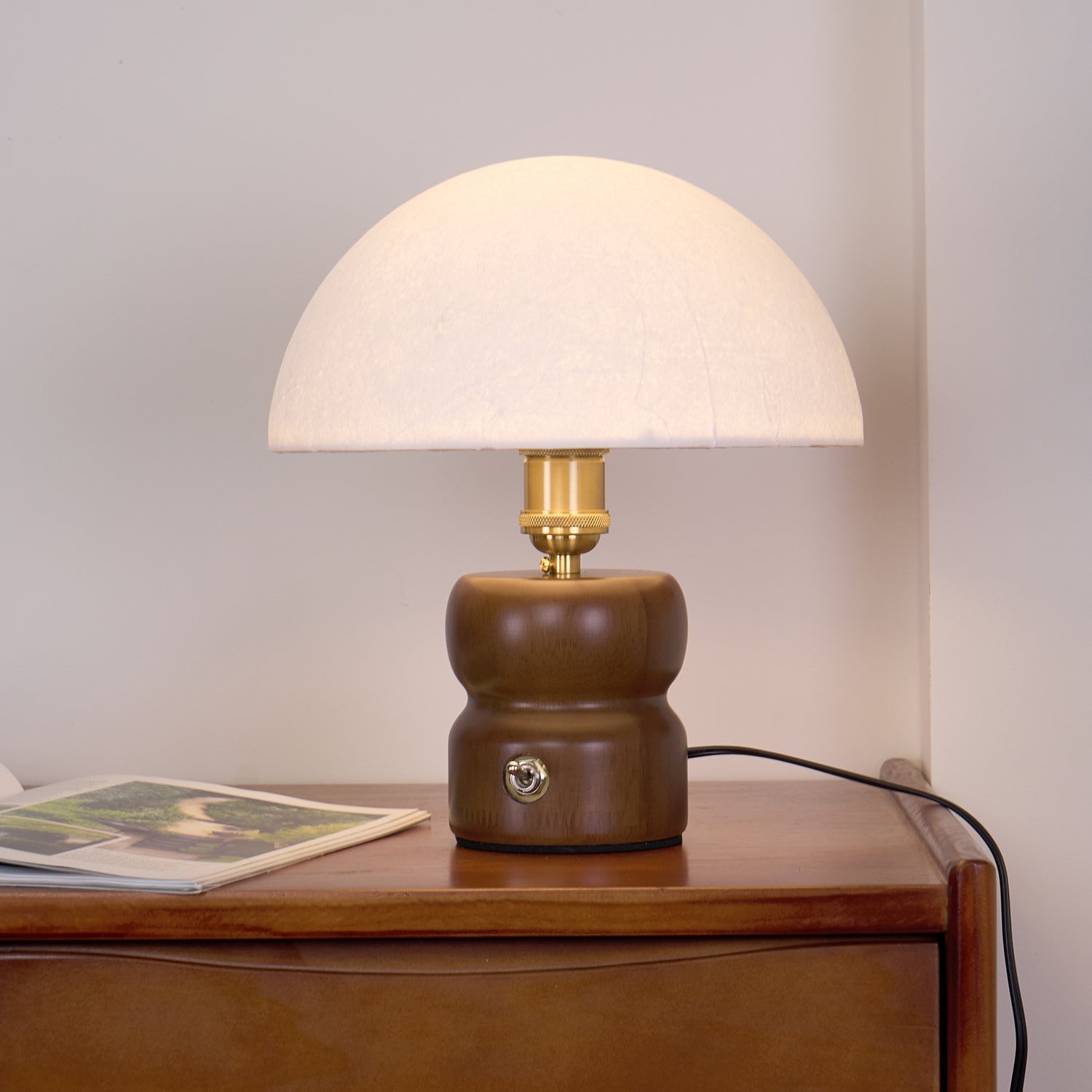 Lumaro Table Lamp