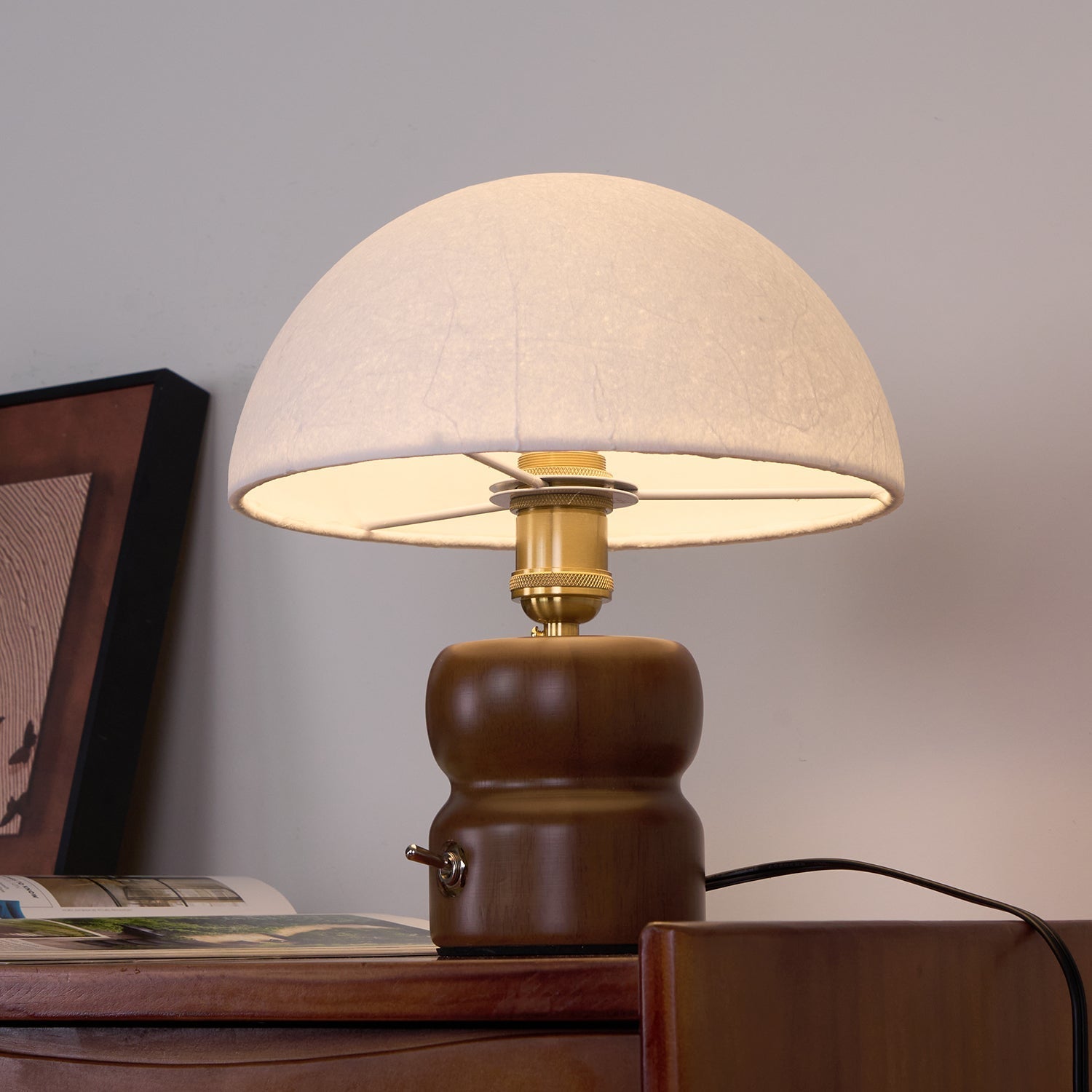 Lumaro Table Lamp