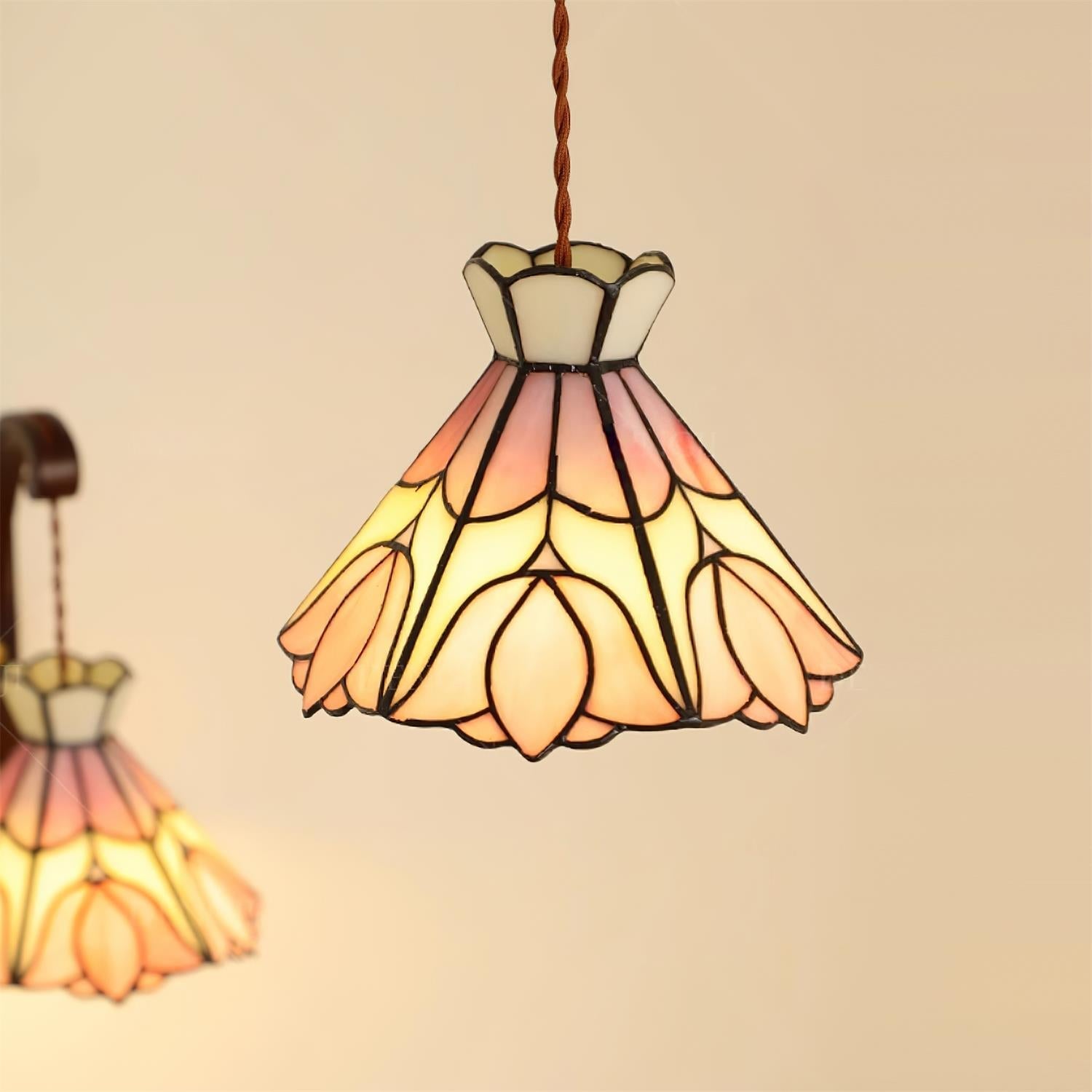 Sadeno Tiffany Pendant Light