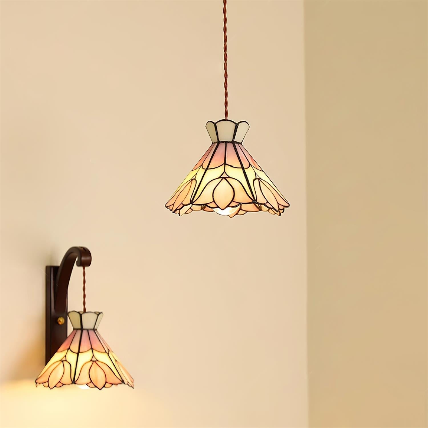 Sadeno Tiffany Pendant Light