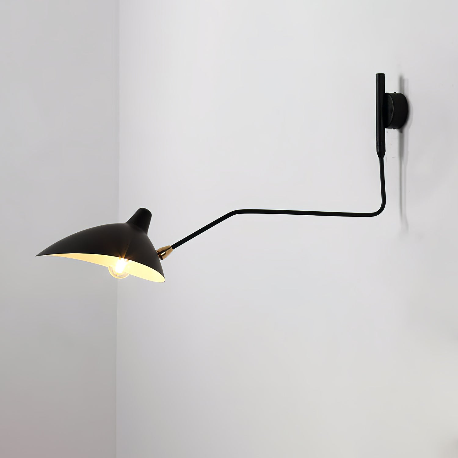 Sirven Wall Light