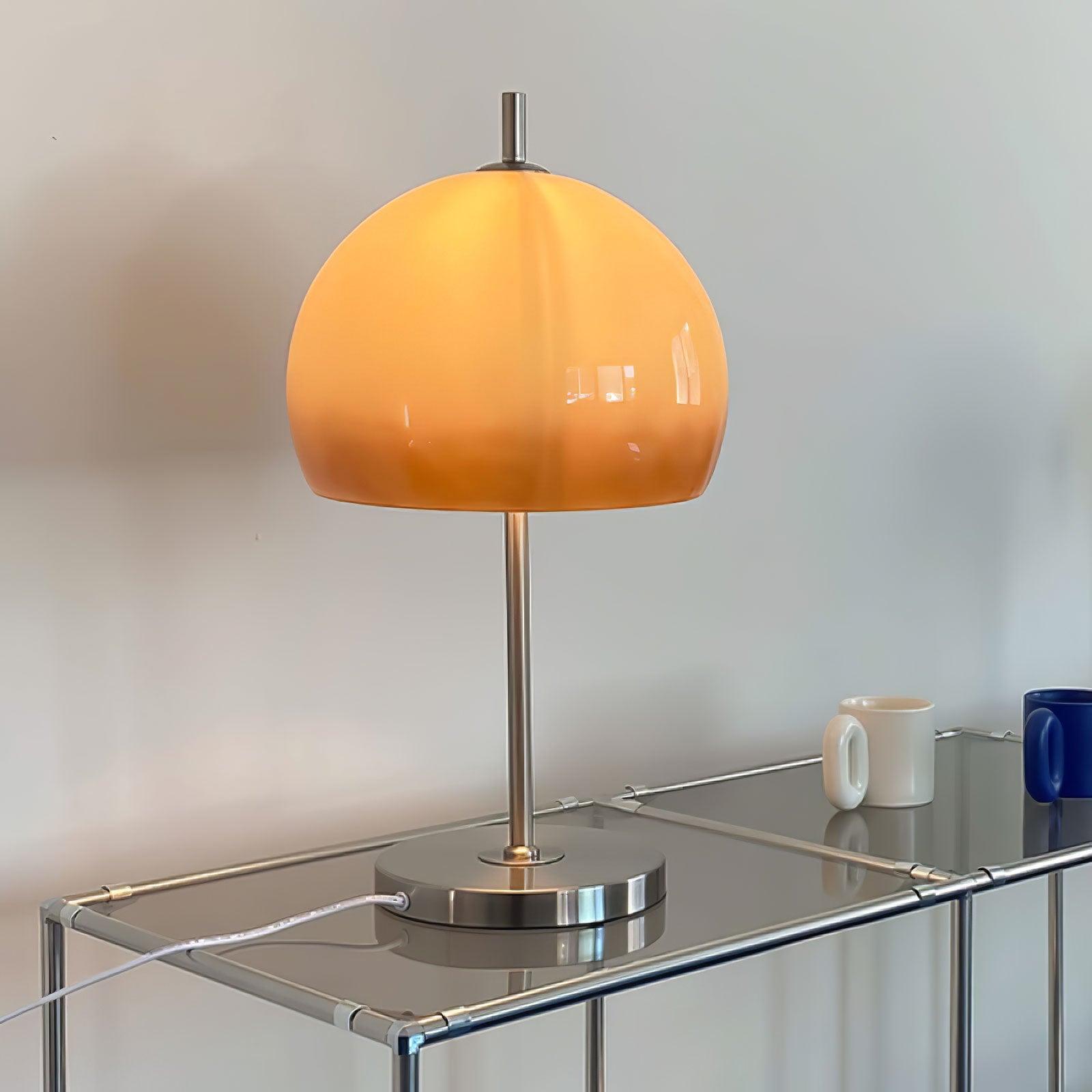 Pilvano Table Lamp