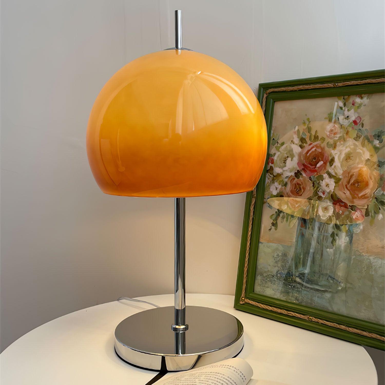 Pilvano Table Lamp