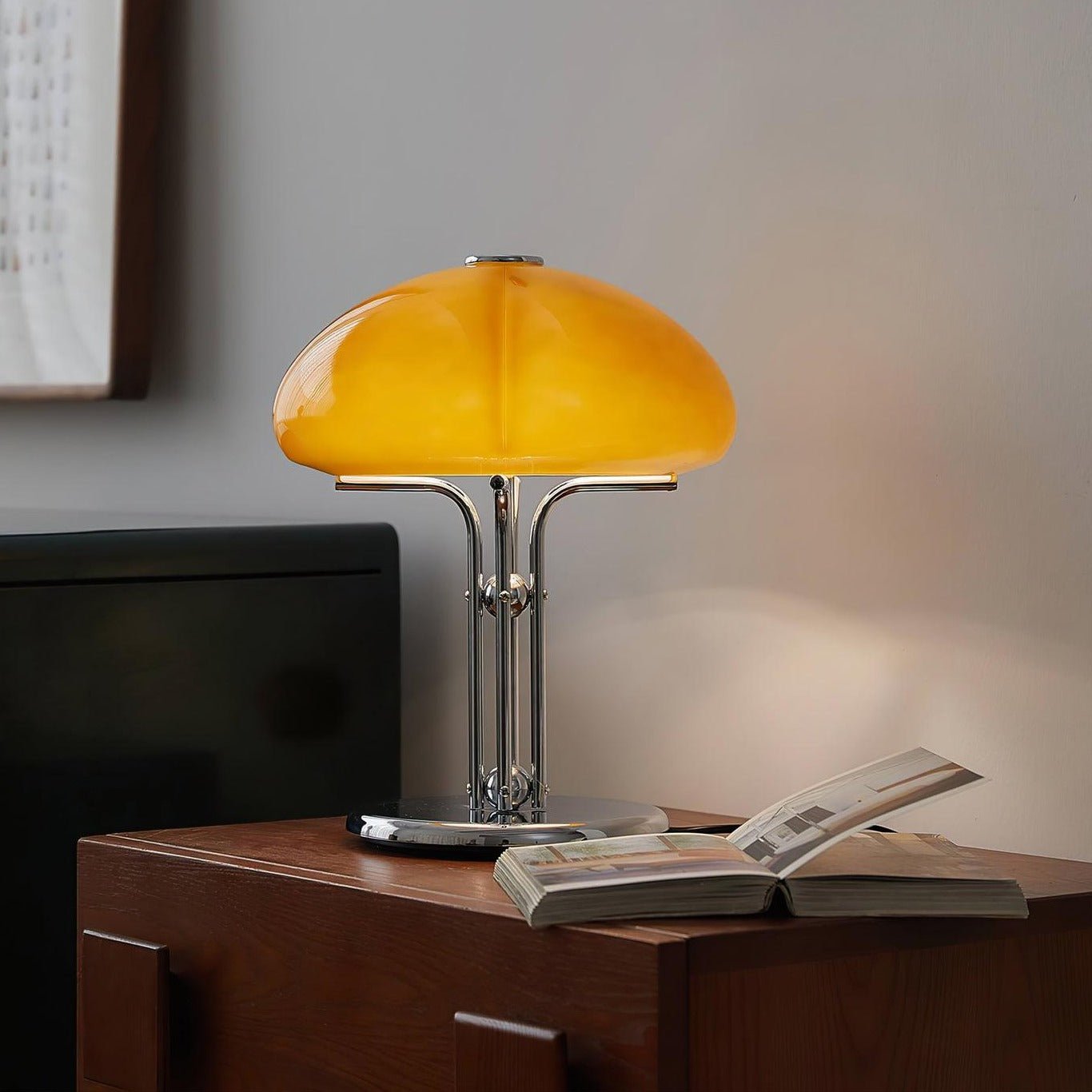 Pilvano Table Lamp