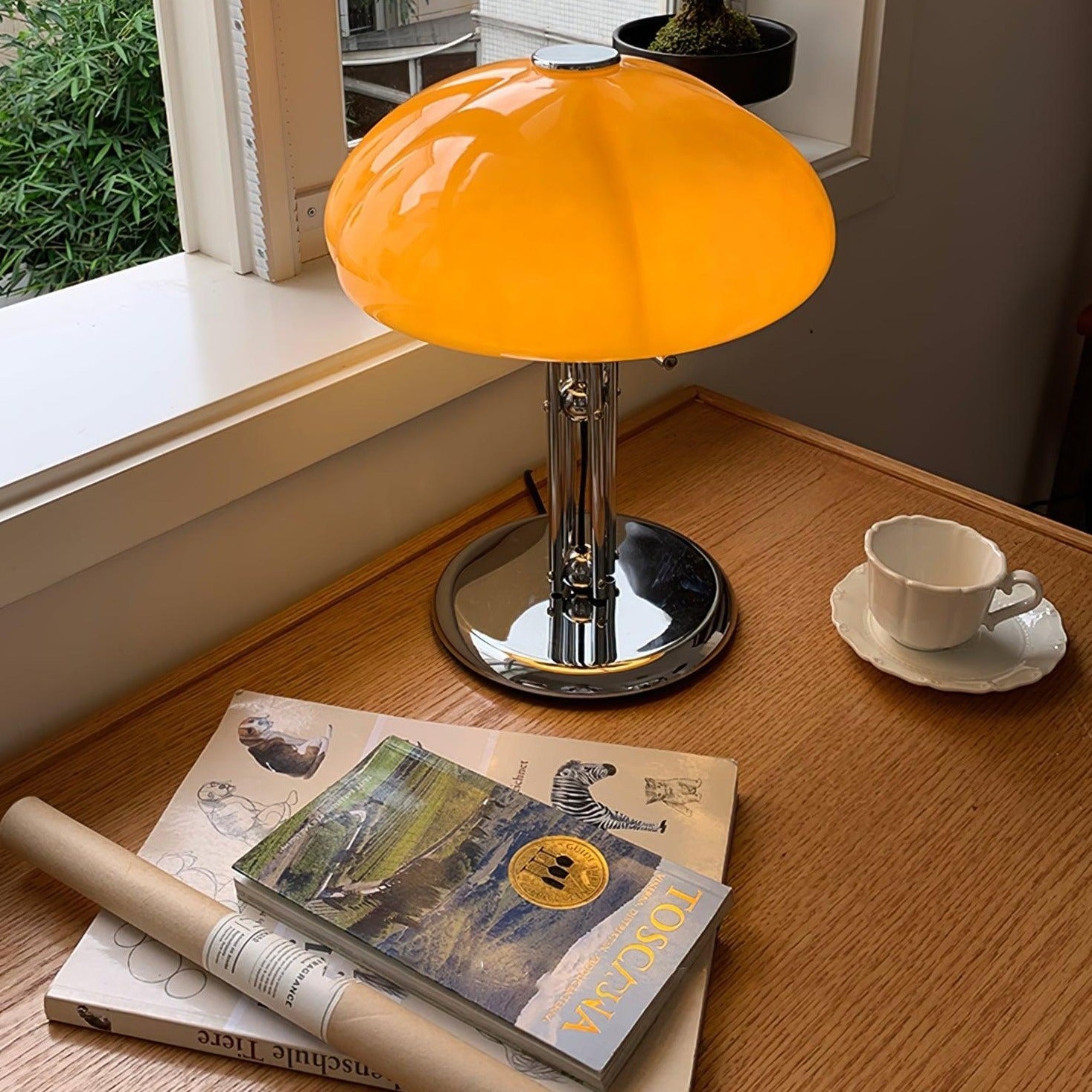 Pilvano Table Lamp