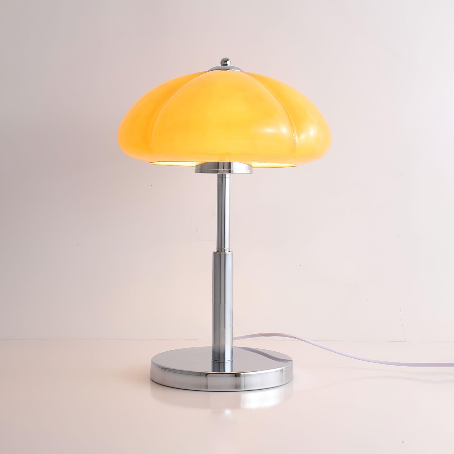 Pilvano Table Lamp