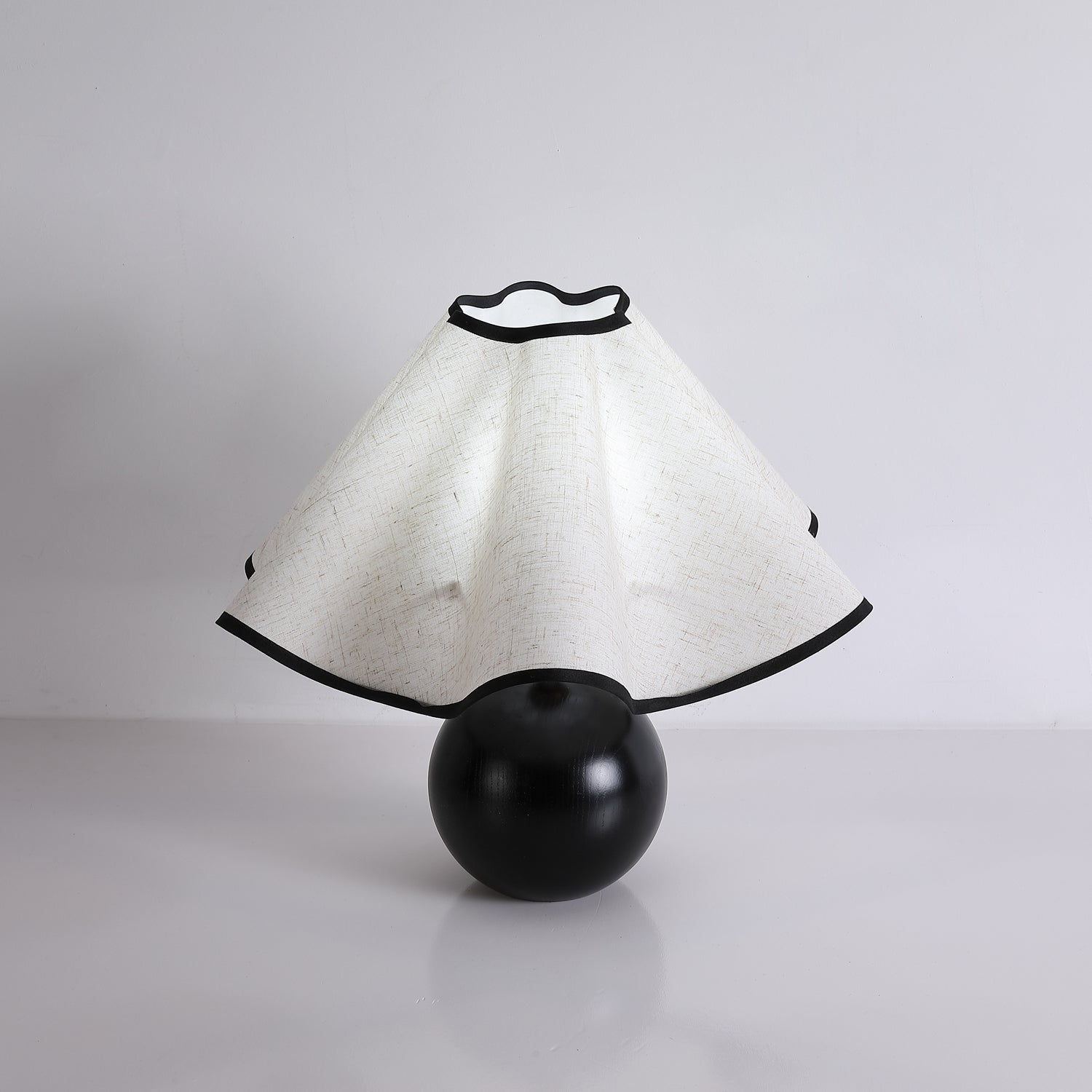 Solivaro Wave Table Lamp