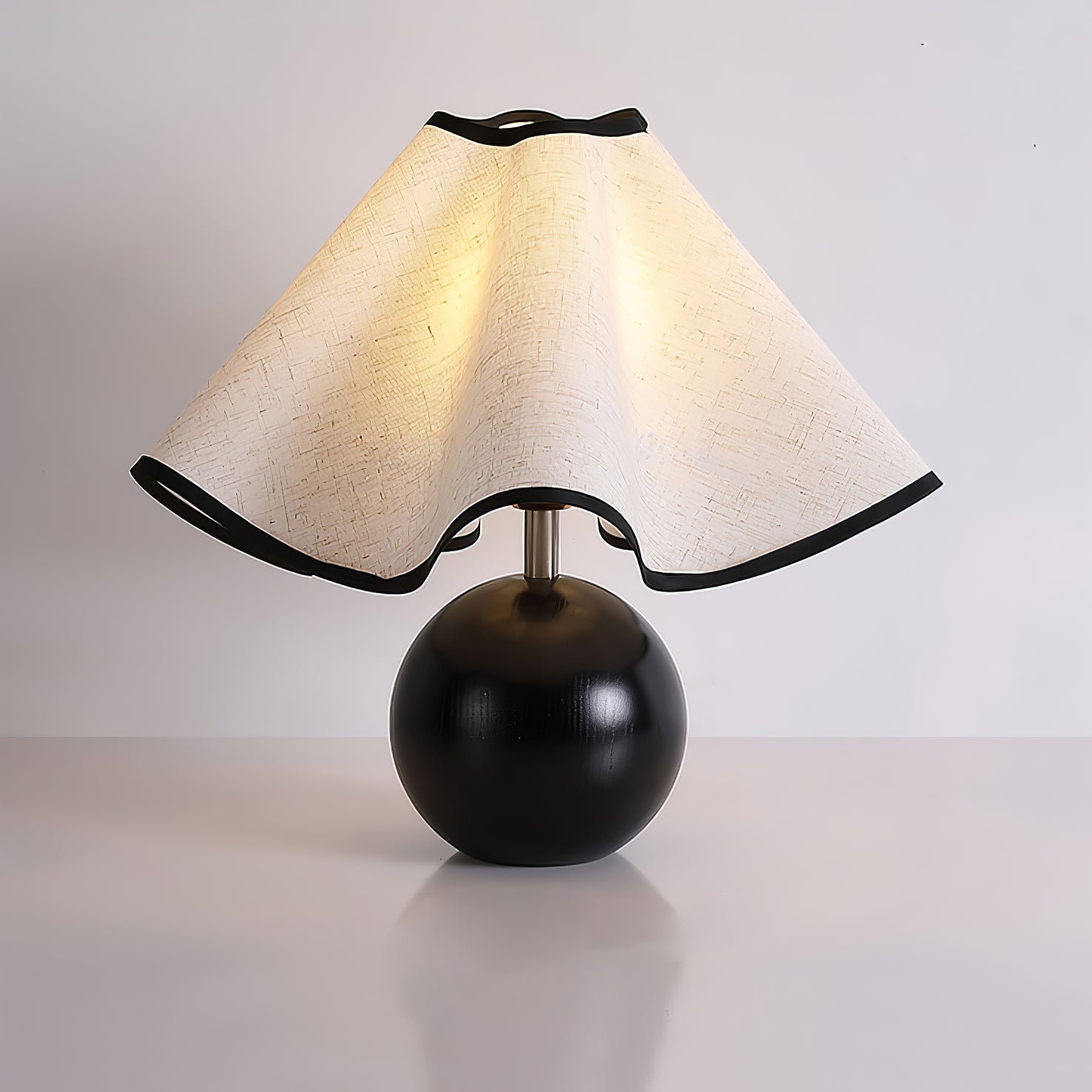 Solivaro Wave Table Lamp