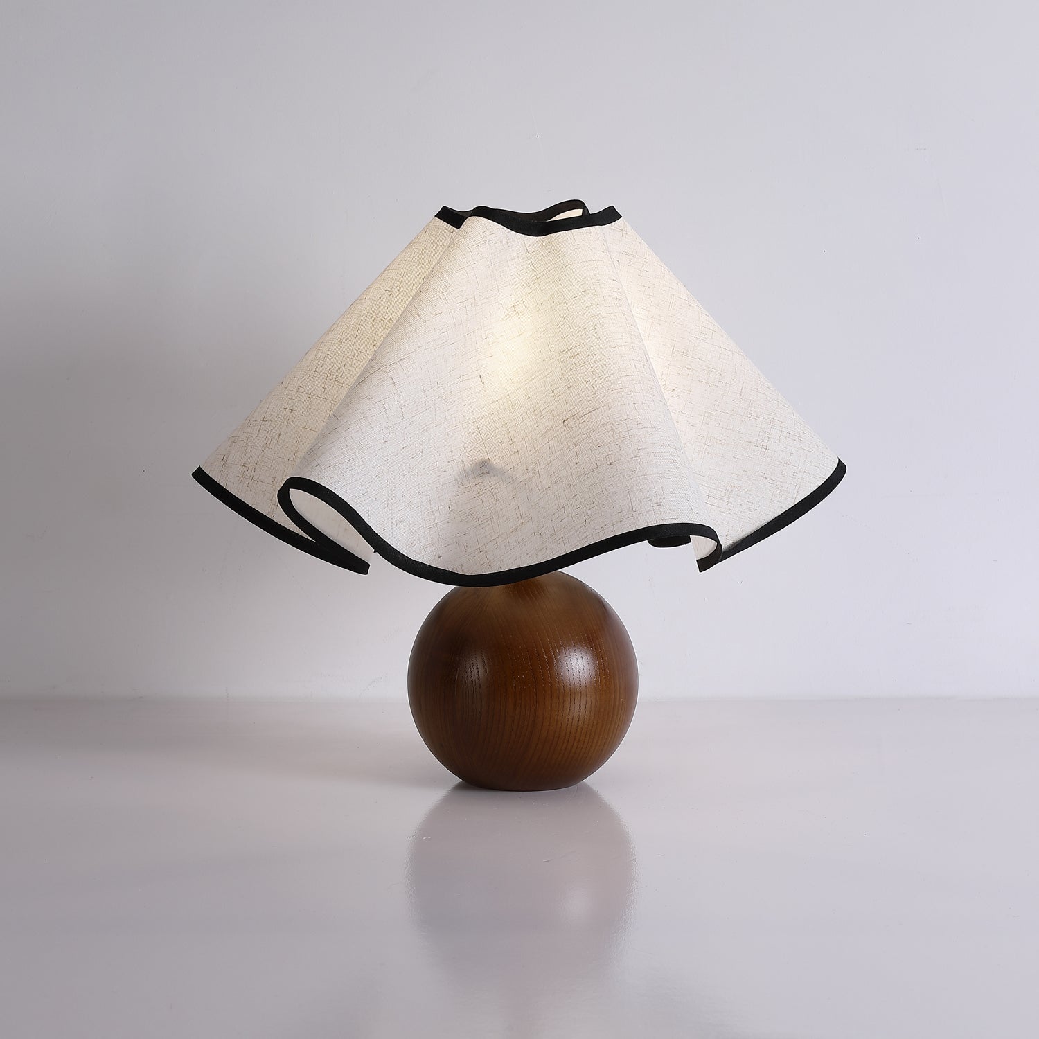 Solivaro Wave Table Lamp