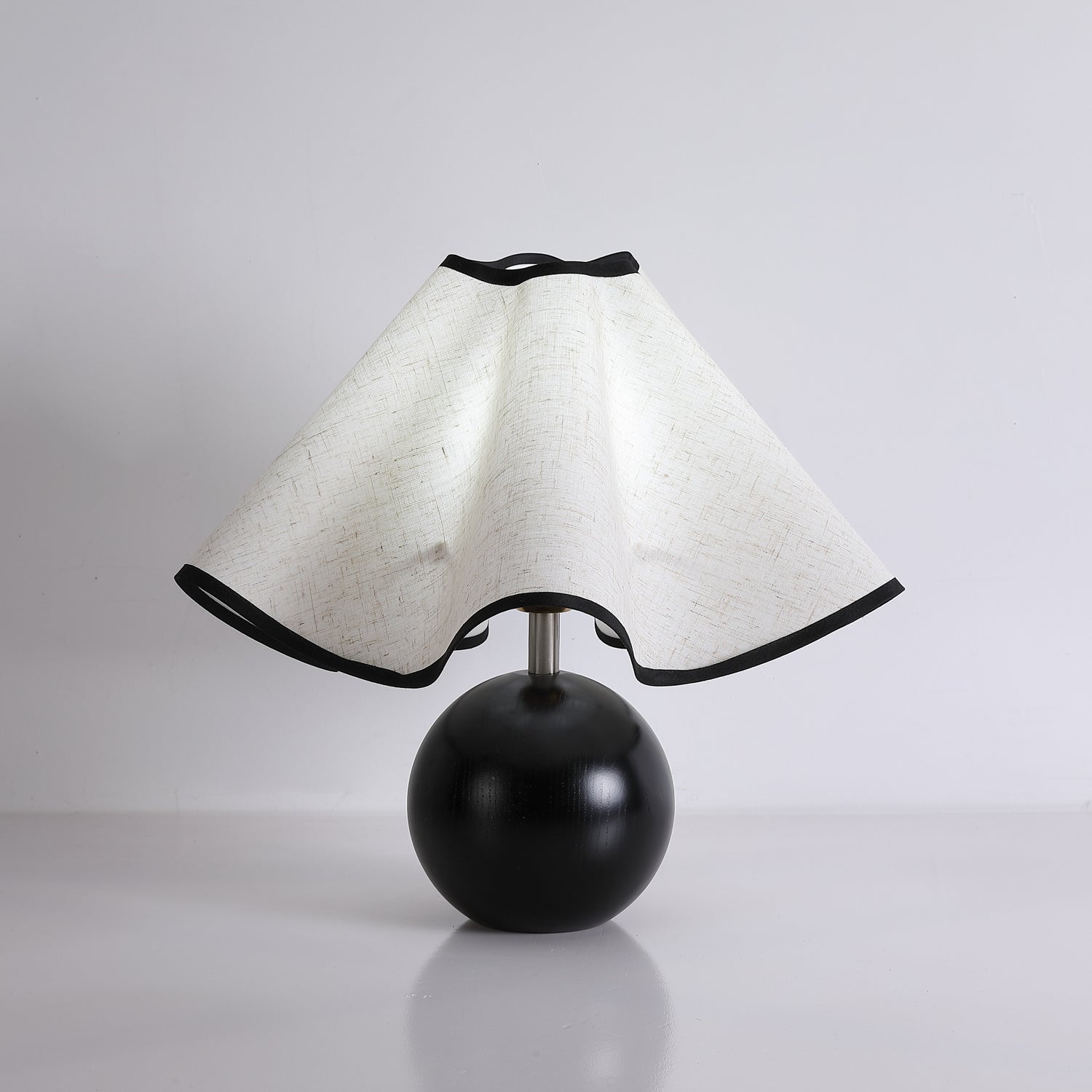 Solivaro Wave Table Lamp