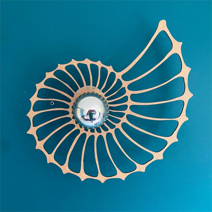 Nuterio Wall Light